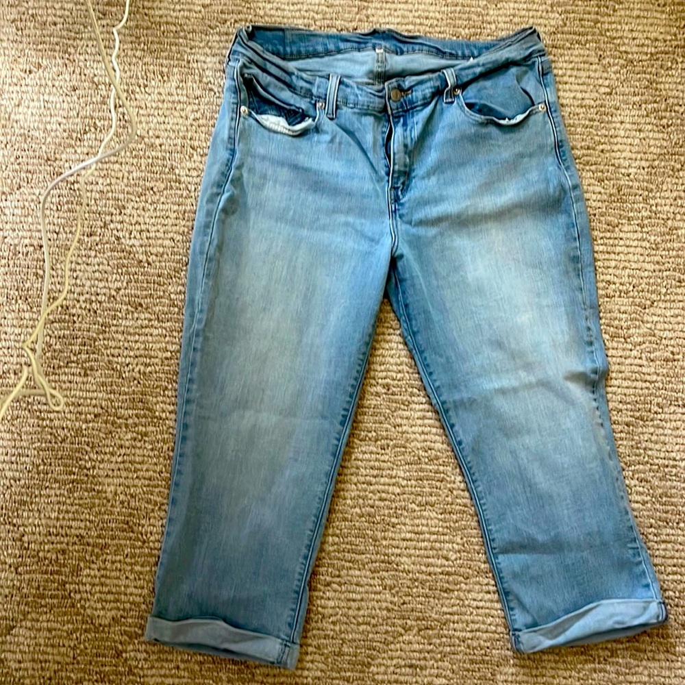 Levi jeans